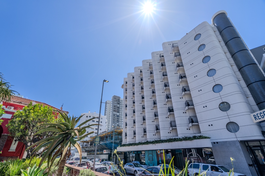 0 Bedroom Property for Sale in Sea Point Western Cape